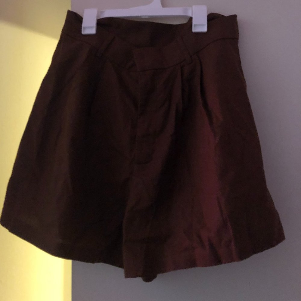 Brown shorts